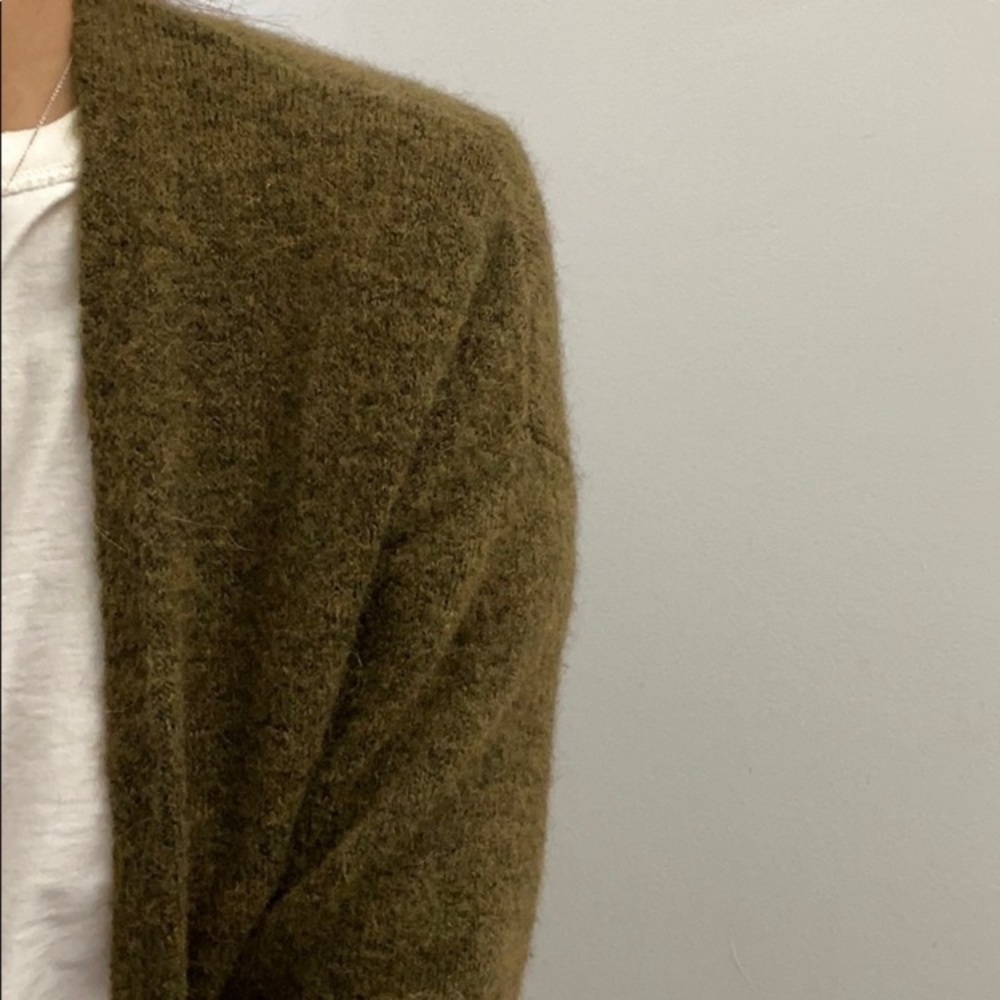 Aritzia Wilfred Free Aronson Cardigsn